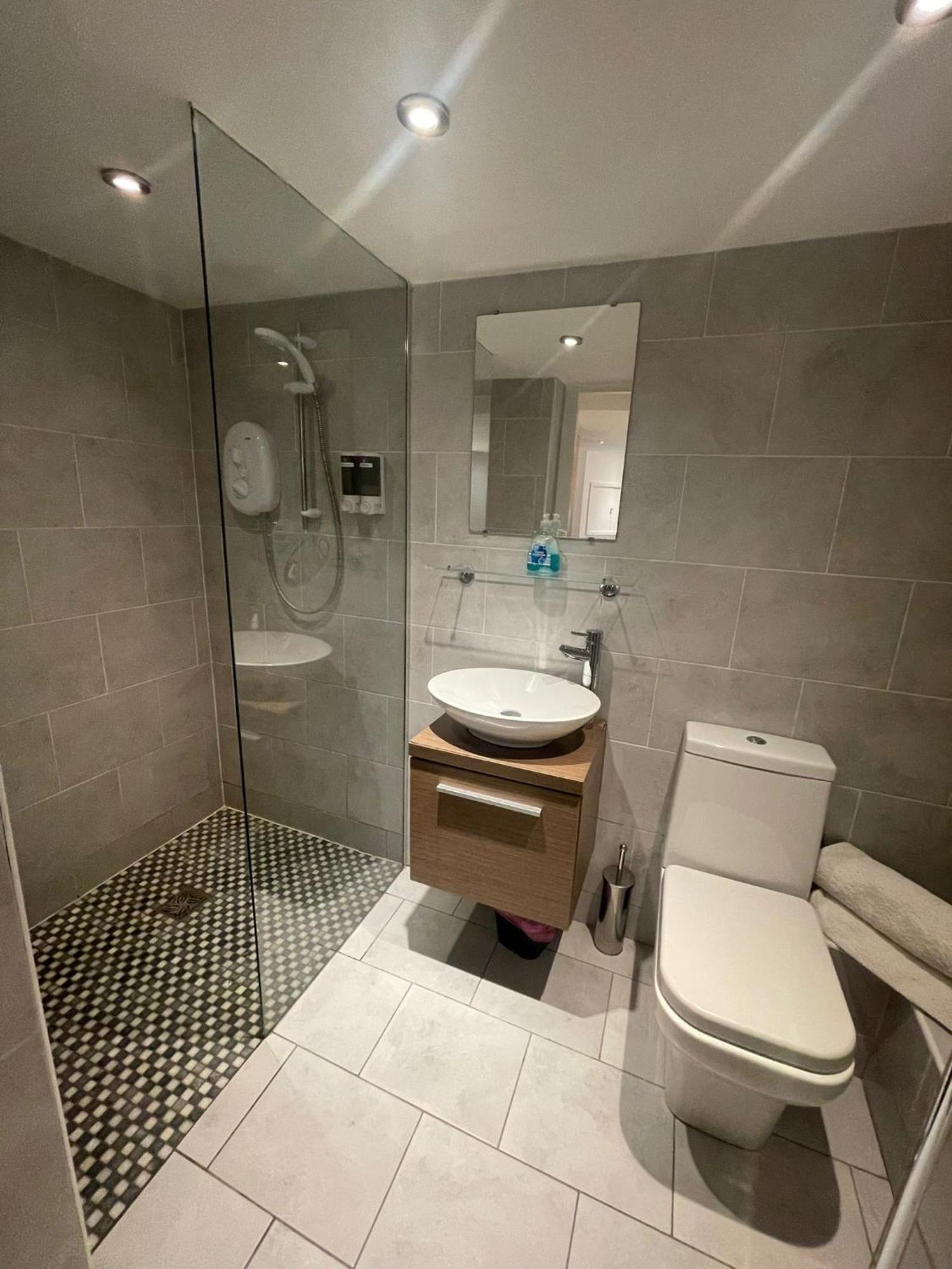 Spacious Central 2Bed Apartment Wilmslow Esterno foto