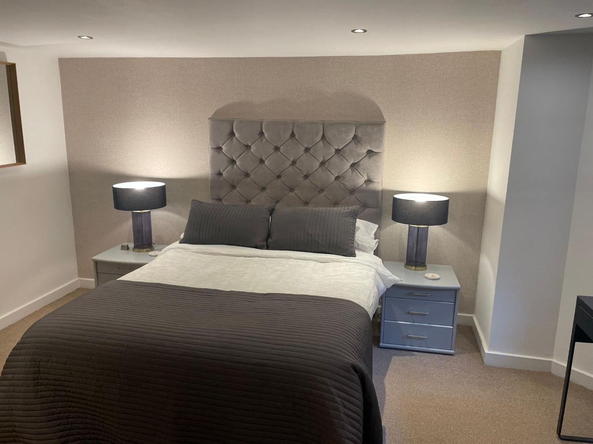 Spacious Central 2Bed Apartment Wilmslow Esterno foto